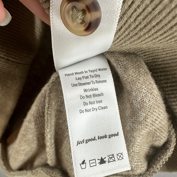 Richer Poorer Polo Shirt Knit Top Button Up Short Sleeve Casua Ladie's XS - Picture 4 of 7